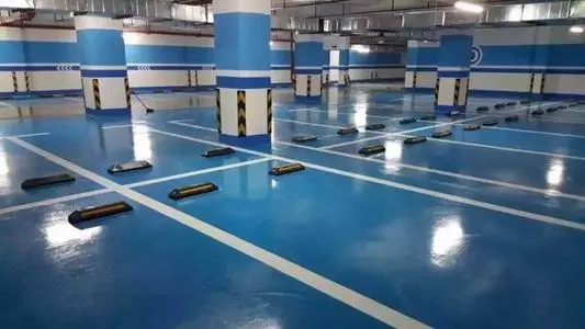 環(huán)氧地坪漆與環(huán)氧自流平的差異